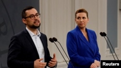 Мютэ Эгедэ і Мэтэ Фрэдэрыксэн на прэс-канфэрэнцыі ў Капэнгагене, Данія, 10 студзеня 2025 году