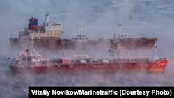 Судно Birthe Theresi (на передньому плані) недалеко від Мурманська. Архівне фото