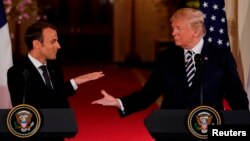 Президенттер Макрон жана Трамп Ак үйдөгү басма сөз жыйынында. 24-апрель, 2018-жыл. 