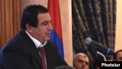 Գագիկ Ծառուկյան, արխիվ