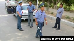 Polisiýanyň ýol gözegçilik gullugy