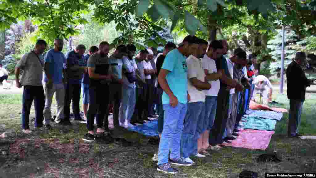 İftar aqşam namazından soñ keçirile