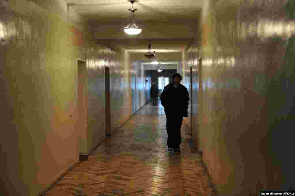 Armenia -- Homeless people in one of Yerevan's shelters, Yerevan, 13Dec2012