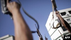 نیروهای شورای ملی انتقالی در ابو‌سلیم- ۲۲ مهرماه ۱۳۹۰