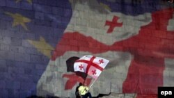 Уже в следующем году граждане Грузии могут получить возможность посещать страны Евросоюза без зеленых виз в своих паспортах