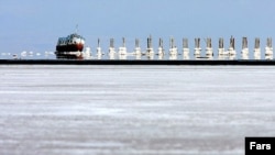 به گفته نماینده ارومیه در مجلس، تنها شش درصد از آب دریاچه ارومیه باقی مانده است.