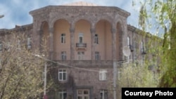 Երեւանի Վալերի Բրյուսովի անվան լեզվաբանական համալսարանը