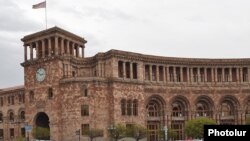 Հայաստանի կառավարության շենքը Երևանում, արխիվ
