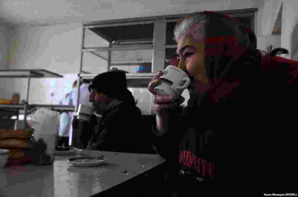 Armenia -- Homeless people in one of Yerevan's shelters, Yerevan, 13Dec2012