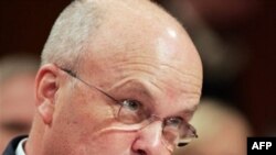 مایکل هایدن می گوید ايرانی ها دست کم مايل هستند تا شرايط ساخت بمب اتمی را امکان پذير کنند (عکس: AFP)