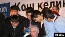 Чыңгыз Айтматовдун соңку сүрөттөрүнөн