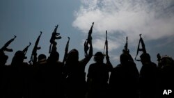 جنگجویان شورشی حوثی که از سوی ایران حمایت می‌شوند.