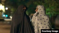 پژمان جمشیدی و بیژن بنفشه‌خواه در فیلم آنتیک (هادی نائیجی- ۱۴۰۳)