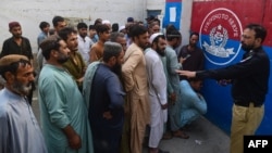 Pakistanda əfqan qaçqınlar