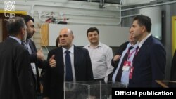 Միխայիլ Միշուստինը «Այբ» դպրոցում, 7-ը հոկտեմբերի, 2019թ., լուսանկարը՝ «Այբ»-ի ֆեյսբուքյան էջից