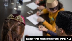 Qırımtatar tilinden online imlâ, Aqmescit 2021 senesi fevralnıñ 21 (nümüneviy resim)
