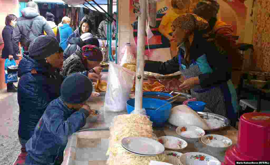 Местные торговцы уверяют, что секрет вкуса этого блюда в местной воде