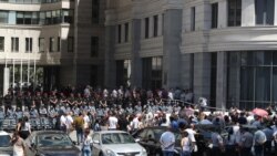 Բողոքի ակցիա ԱԳՆ-ի մոտ` ՀՅԴ անդամների մուտքը Հայաստան արգելելու պատճառով