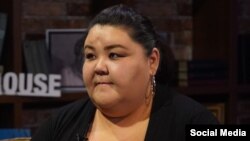 Айжан Мырсалиева.