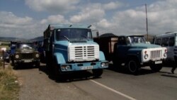 Գյուղացիները փակել էին Ստեփանավան-Վանաձոր ավտոճանապարհը, վարչապետը հանձնարարեց կարգավորել հուզող հարցերը
