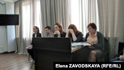 Представители Алины Айба