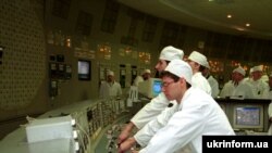 به عقيده اغلب تحليلگران، معاهده منع گسترش تسليحات اتمی که از دهه ۱۹۷۰ ضمانت اجرايی يافت در سال های دهه ۱۹۶۰ بسيار موفق عمل کرد