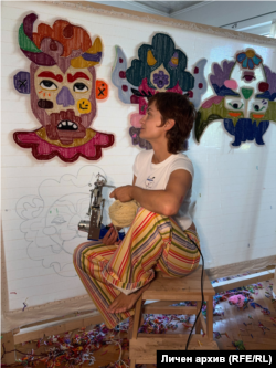 Кадър от работния процес на Александра