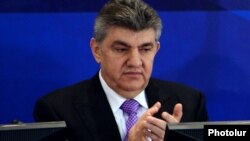 Արա Աբրահամյան, արխիվ