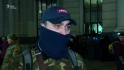 «Ми з Польщі, їдемо у військомат», – Радіо Свобода на вокзалі у Львові (відео)