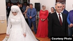 Хеда (Луизы) Гойлабиева мен Нажуд Гучиговтің тойы.    