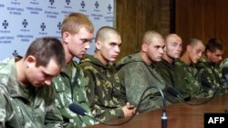 Бир нече күн мурда орус армиясынын он десант аскери Украинада туткунга түшкөнү кабарланган.
