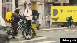 Белград көшесінде.