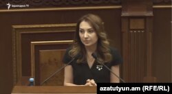 Լիլիթ Մակունց