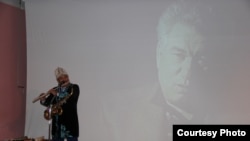 Курмангазы Азыкбаев.