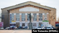 Центральная площадь в Байконуре, 15 марта 2019 года.
