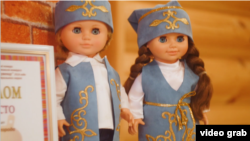 Татар кызы һәм татар малае курчаклары