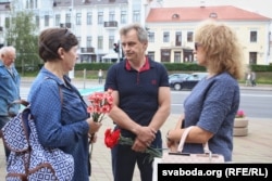 Анатоль Лябедзька (ў цэнтры)