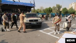 حمله به یک رژه نظامی در شهر اهواز دستکم ۲۴ نفر کشته برجای گذاشت.