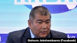 Самат Токтоболотов.