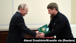 Президент Росії Володимир Путін (ліворуч) і керівник Чечні Рамзан Кадиров. Резиденція біля Москви, 15 червня 2018 року