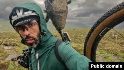 велогонщик из Франции Софиан Сехили