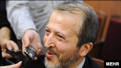 فرهاد دانشجو، رئیس دانشگاه آزاد اسلامی