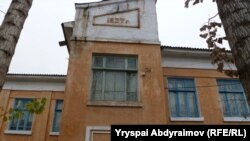 Мектеп 1937-пайдаланууга берилген.