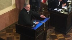 Гока Габашвили в ходе заседания повесил замок на микрофон трибуны сакребуло