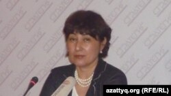 Гүлмира Илеуова, «Стратегия» әлеуметтік-саяси зерттеу орталығының директоры. Астана, 16 қаңтар 2012 жыл  
