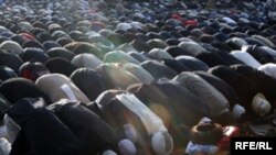 Орозо айт намаздарынын бири. Архив 