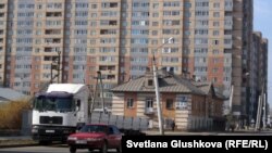 Астанадағы көпқабатты үйлер. (Көрнекі сурет)