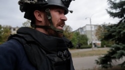 In Kostyantynivka, A Few Civilians Hang On Amid Constant Bombardment