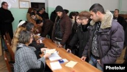 Armenia - Voting in a local election in Hrazdan, 12Feb2012.