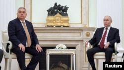 Віктар Орбан і Ўладзімір Пуцін на сустрэчы ў Маскве, 28 лістапада 2025